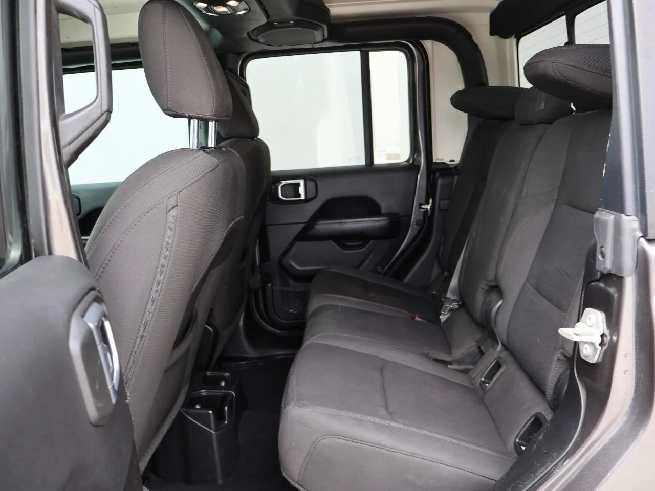 2023 Jeep Gladiator Overland - Photo 10