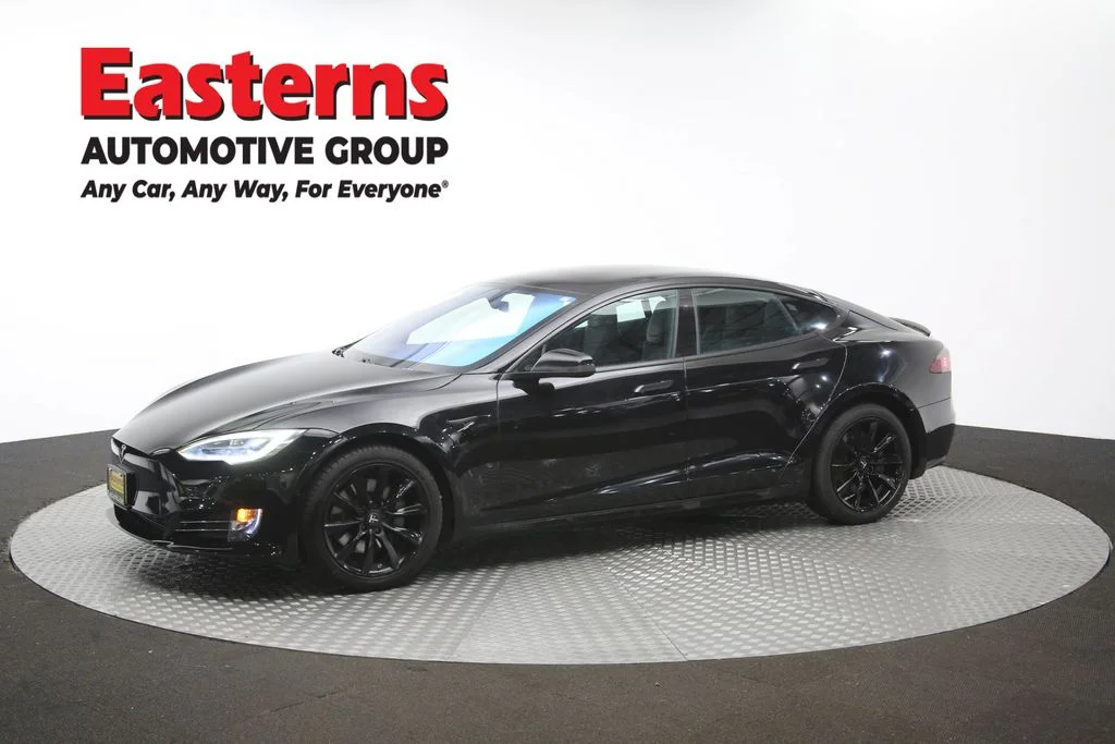 Used 2019 Black Tesla 75D image 110