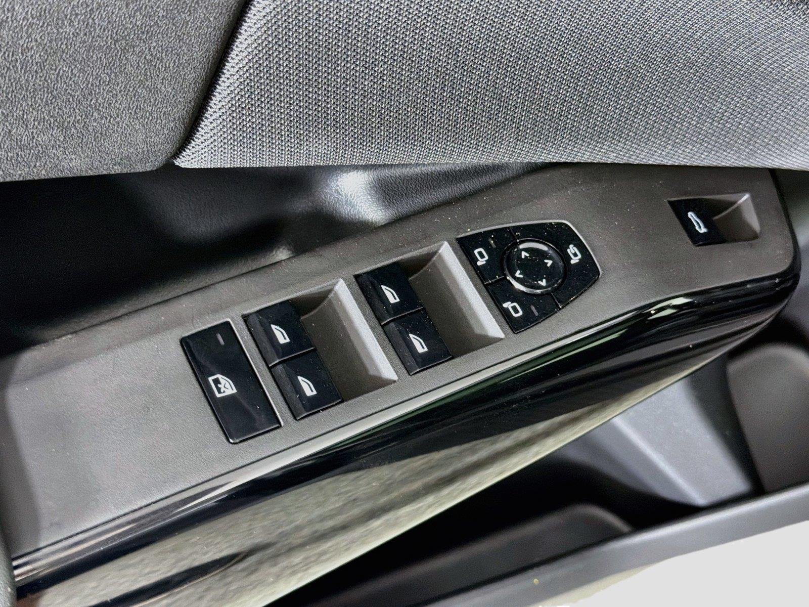 New 2026 Dark Graphite Metallic BMW 30 xDrive image 17