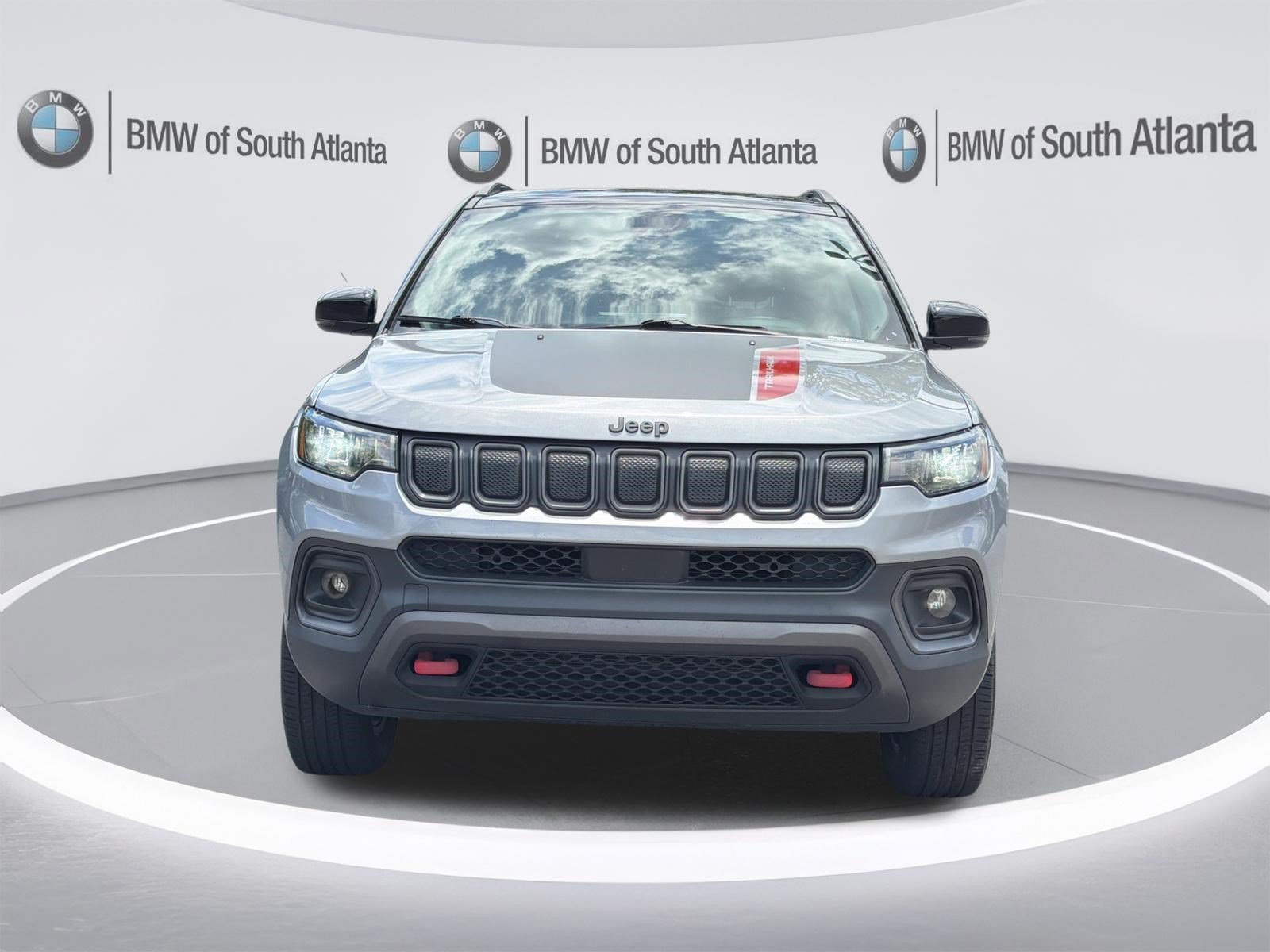 Used 2022 Billet Silver Metallic Clearcoat Jeep Trailhawk image 32