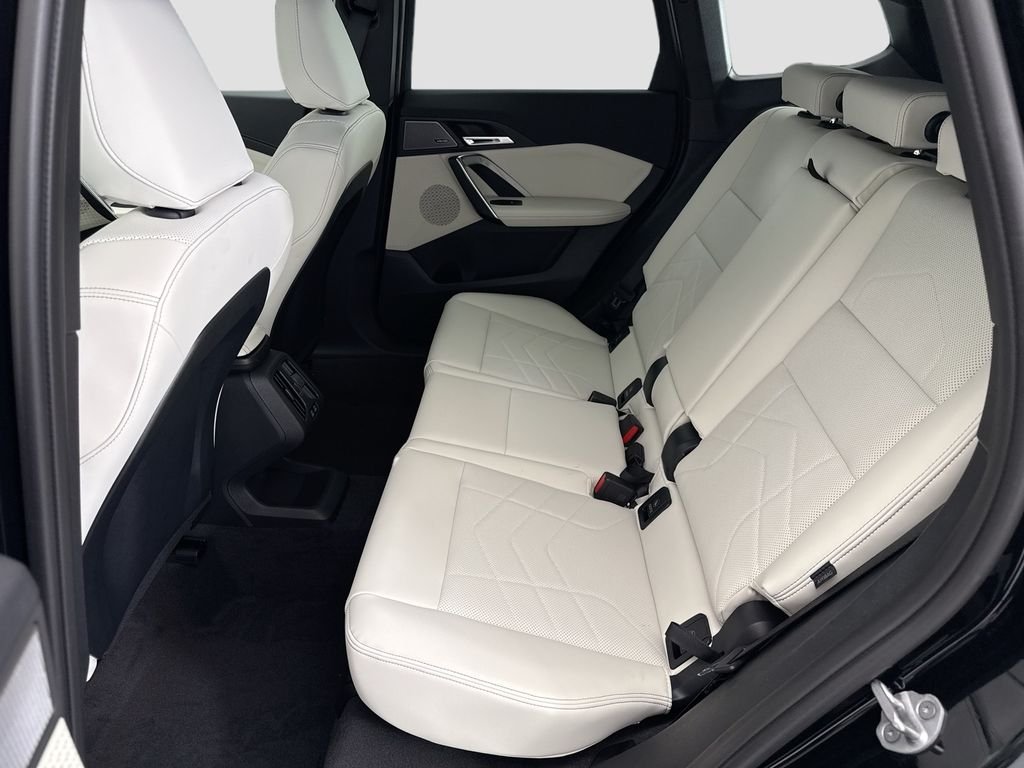Used 2026 Jet Black BMW xDrive28i image 20