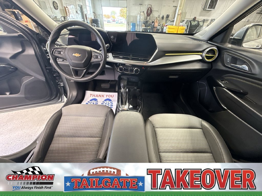 2024 Chevrolet Trax LT - Photo 27