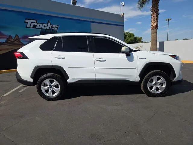 Used 2021 White Toyota XLE image 8