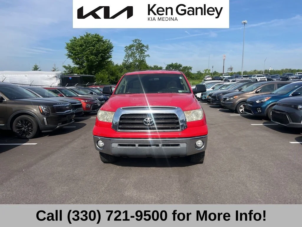 Used 2007 Red Toyota SR5 image 2