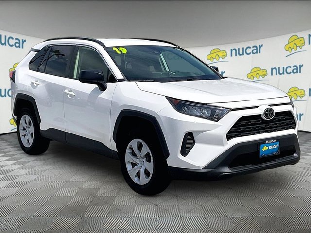 2019 Toyota RAV4 2019 Toyota RAV4 LE 4D Sport Utility