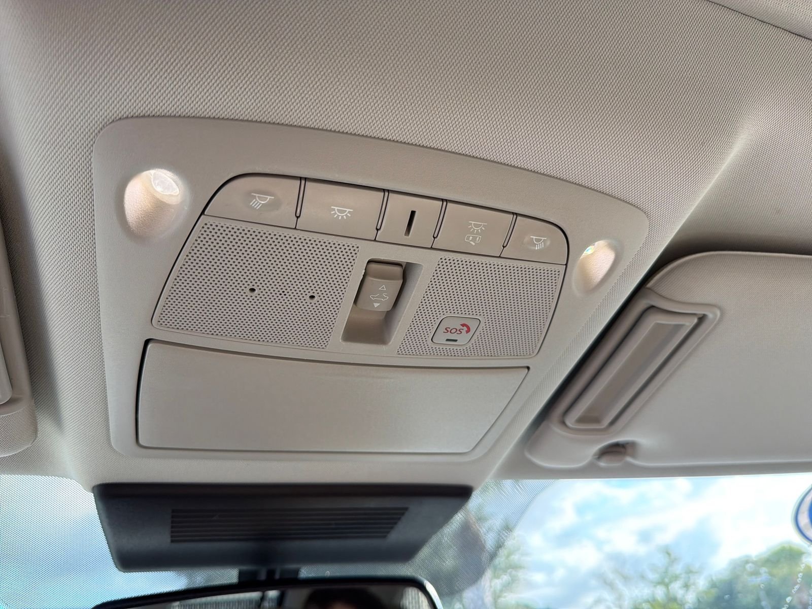 Certified Used 2023 White Nissan SL image 23