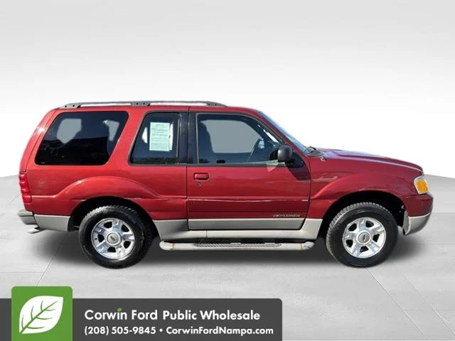 Used 2002 Red Ford Base image 4