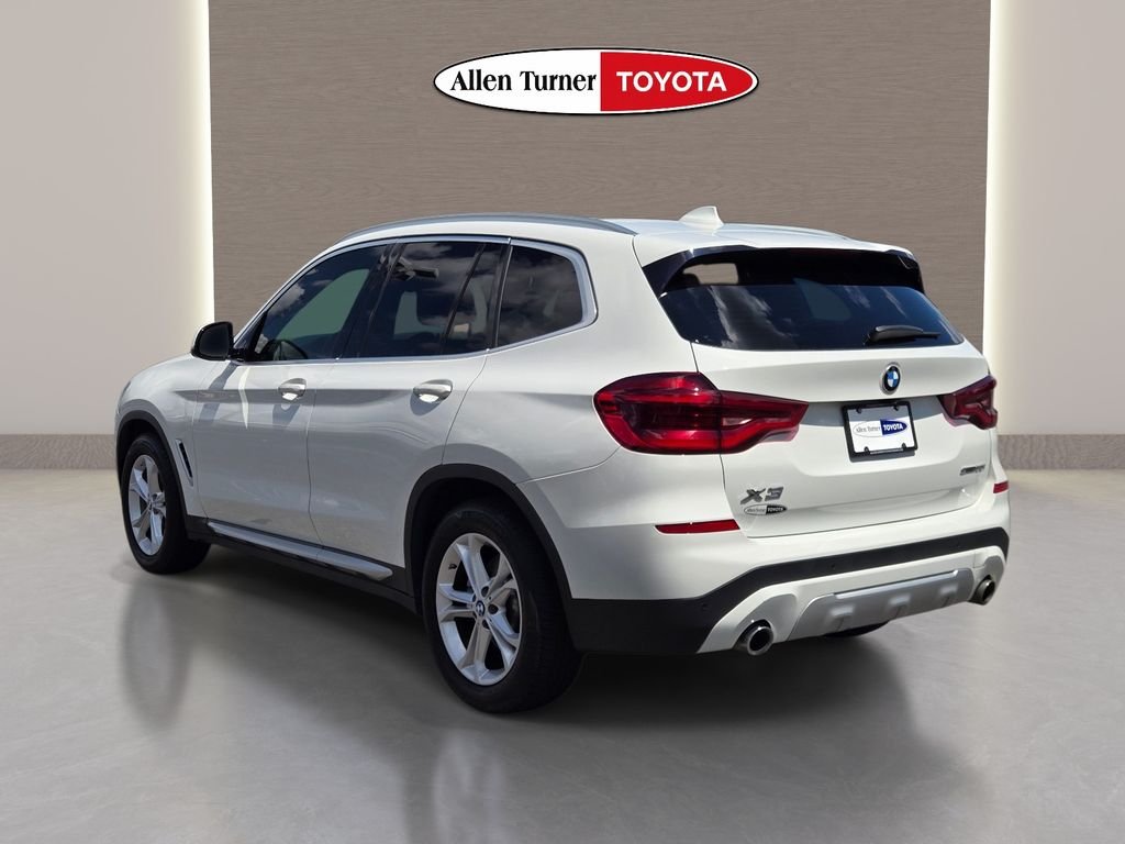 Used 2021 White BMW sDrive30i image 9