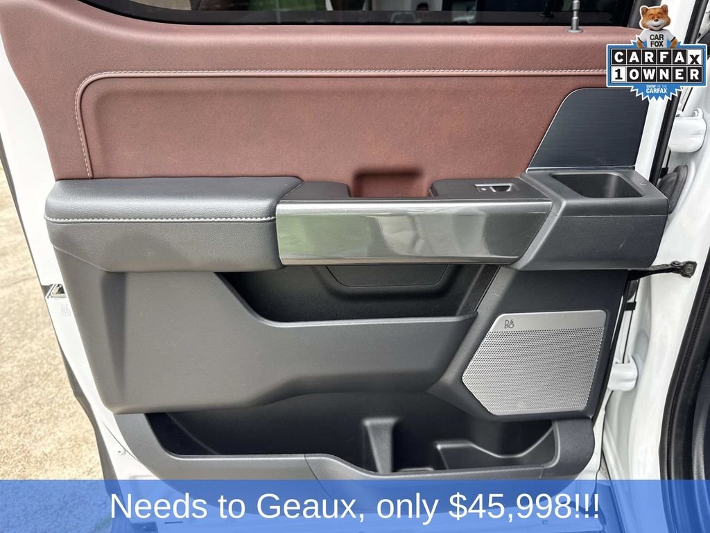 Used 2023 White Ford Lariat image 33