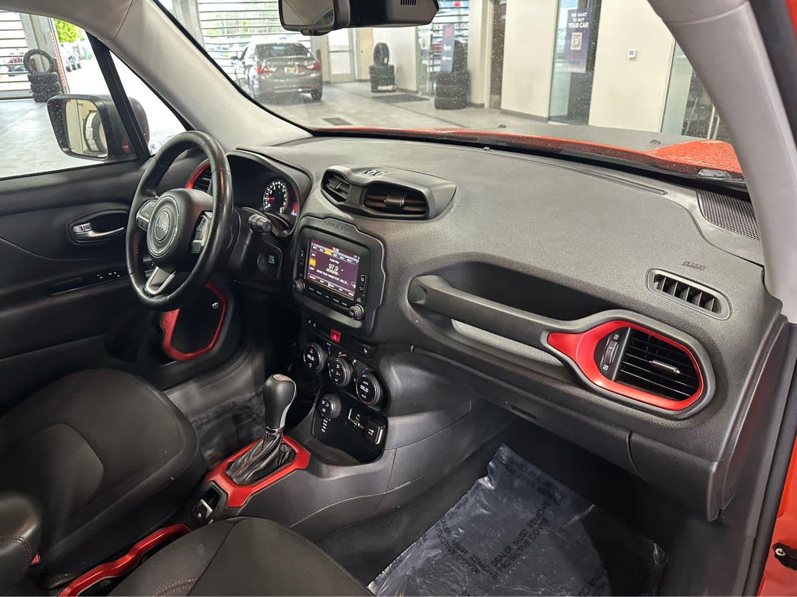 2016 Jeep Renegade Trailhawk - Photo 19
