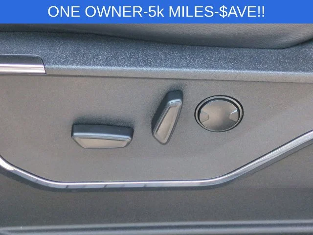 Used 2024 White Ford Lariat image 17