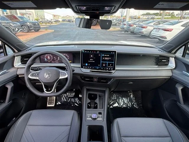 New 2026 White Volkswagen 2.0T SE R-Line Black image 10