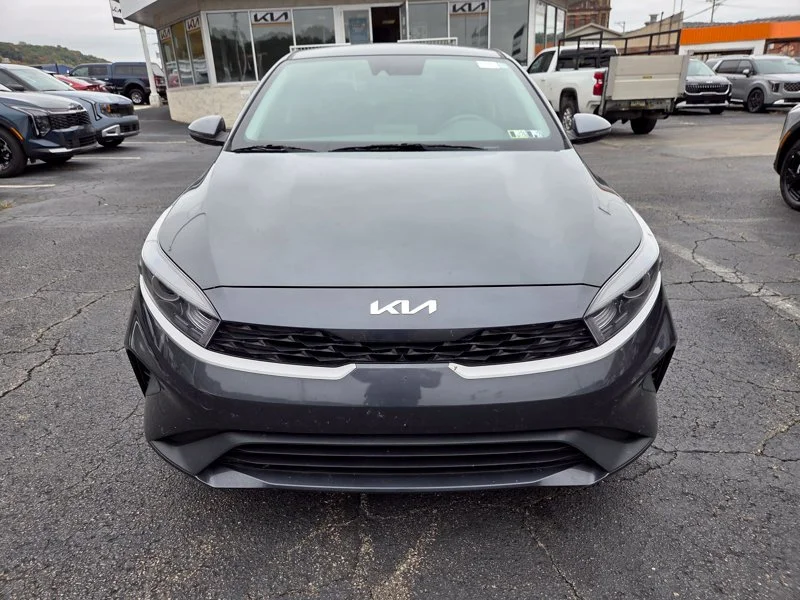Used 2023 Gray Kia LXS image 2
