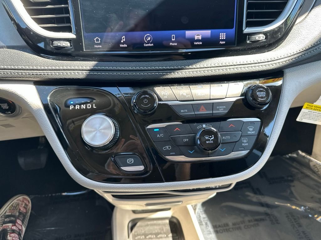 Used 2023 Blue Chrysler Touring L image 34