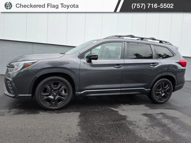 Used 2023 Magnetite Gray Metallic Subaru Onyx Edition image 2
