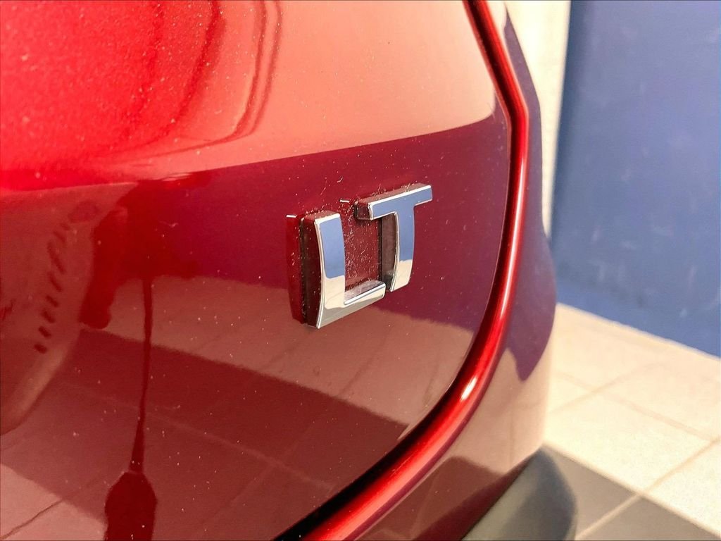 Used 2025 Red Chevrolet LT image 29