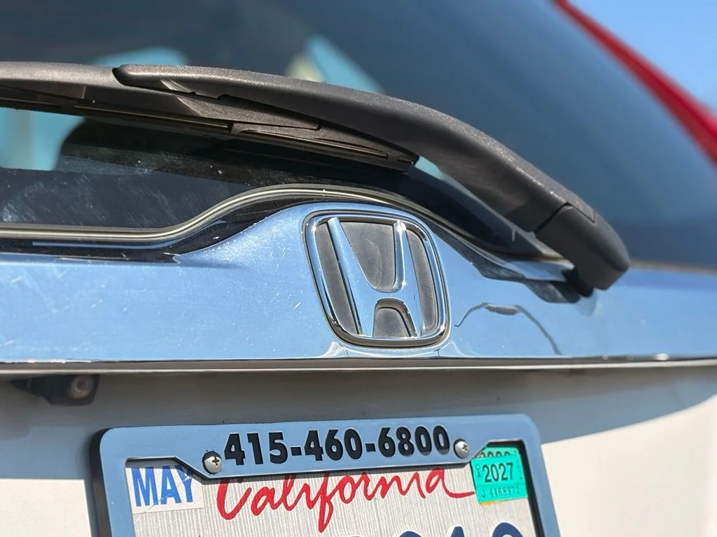 Used 2017 White Honda EX-L image 11