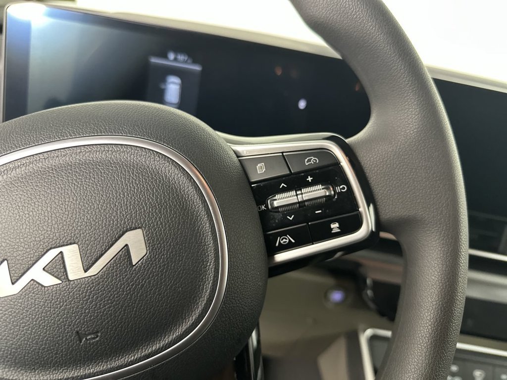 Certified Used 2026  Kia LX image 7
