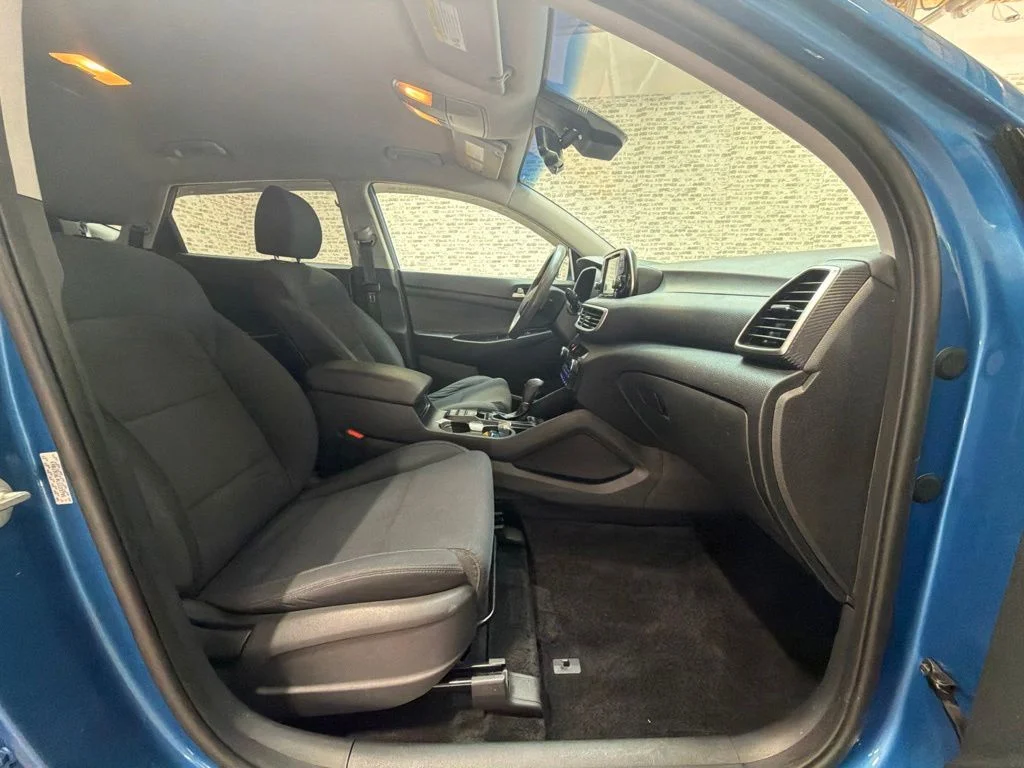 Used 2020 Aqua Blue Hyundai SEL image 11
