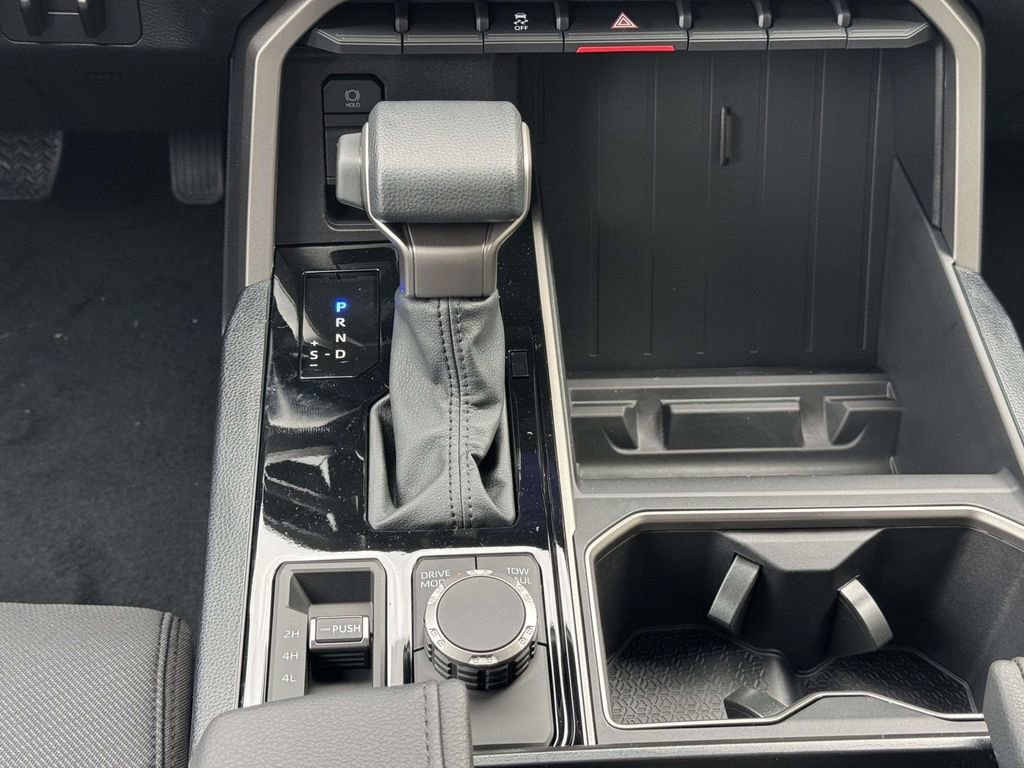 2026 Toyota Tundra SR5 - Photo 6