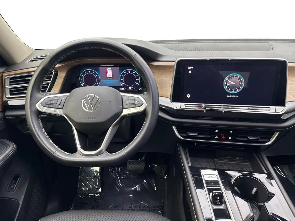 Used 2024 Gray Volkswagen 2.0T SE w/Technology image 58