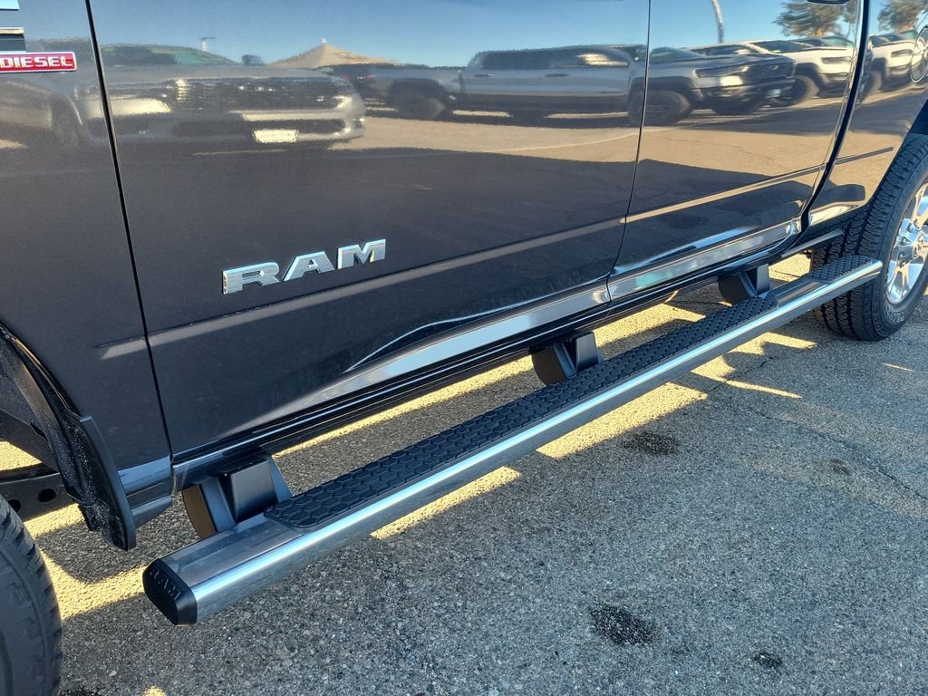 New 2026 Granite Crystal Metallic Clear-Coat Exterior Paint RAM Big Horn image 9