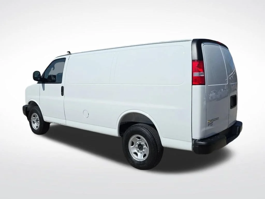2026 Chevrolet Express Cargo Work Van - Photo 8