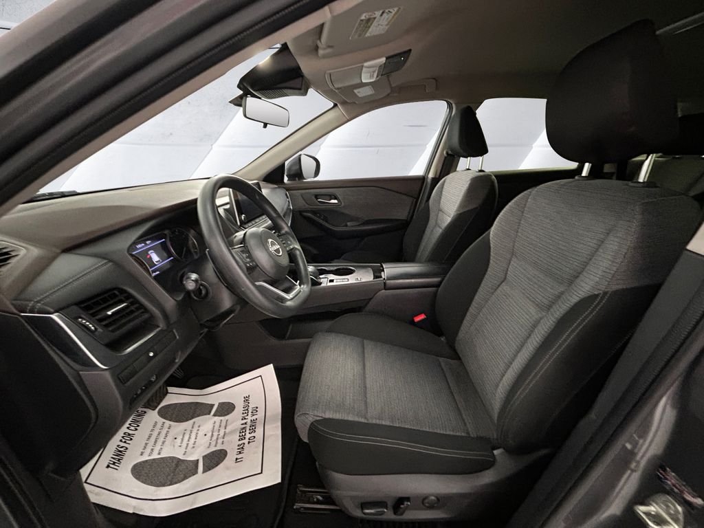 View vehicle photo 7