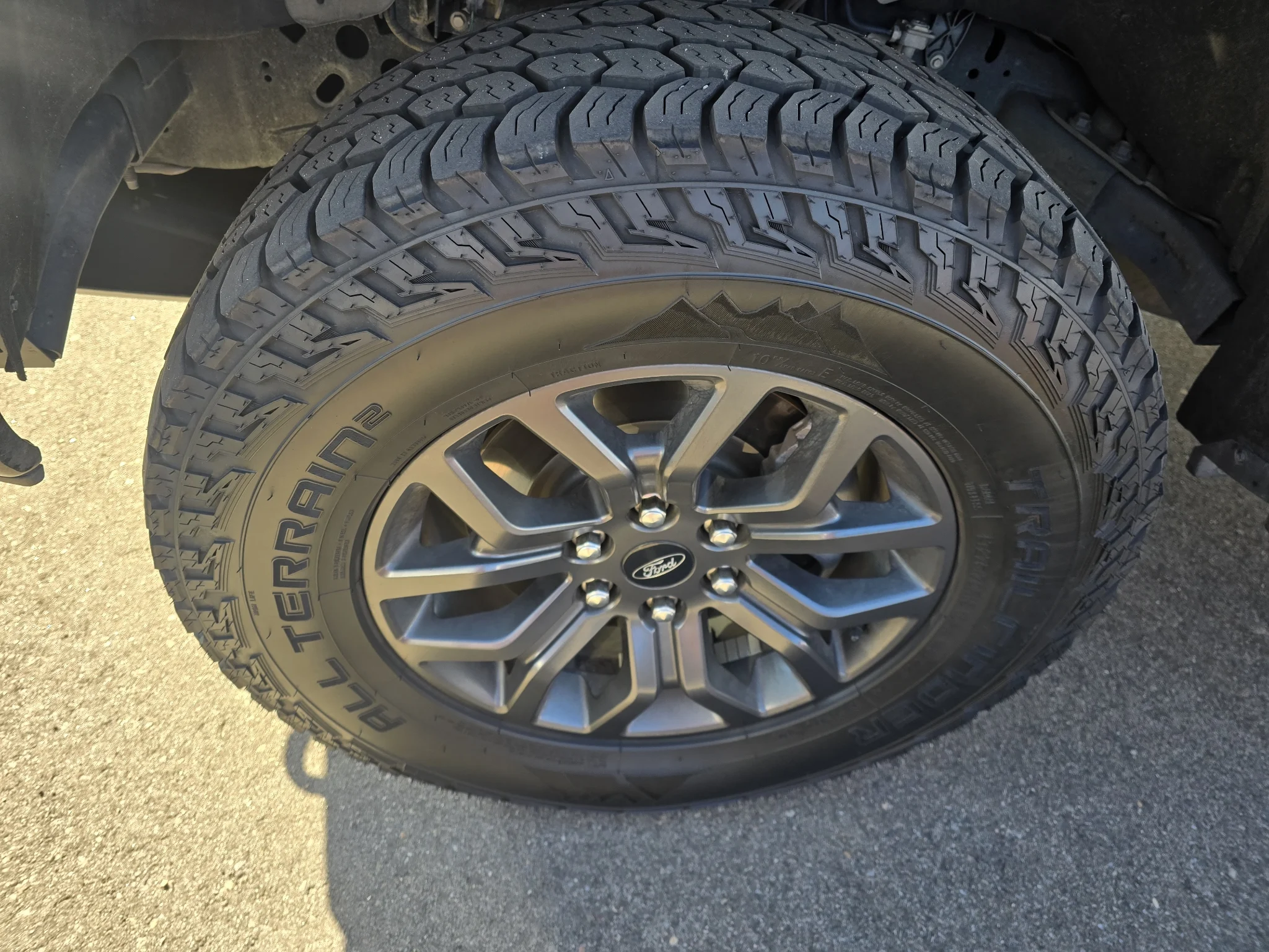 Used 2023 Agate Black Metallic Ford Tremor image 9