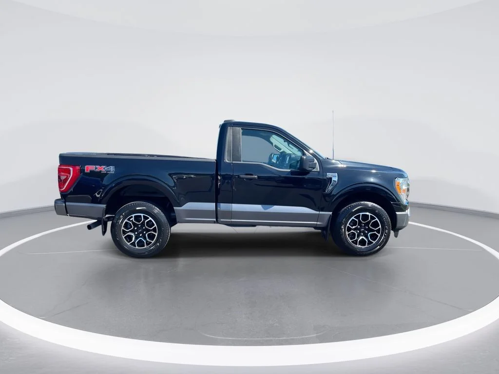 Used 2022 Black Ford XLT image 9
