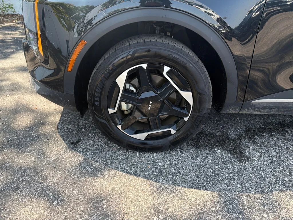 Certified Used 2026 Black Kia S image 26