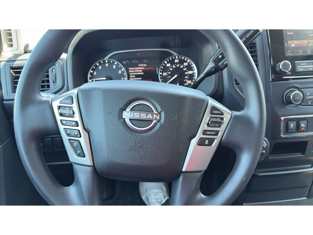2023 Nissan Titan SV - Photo 21