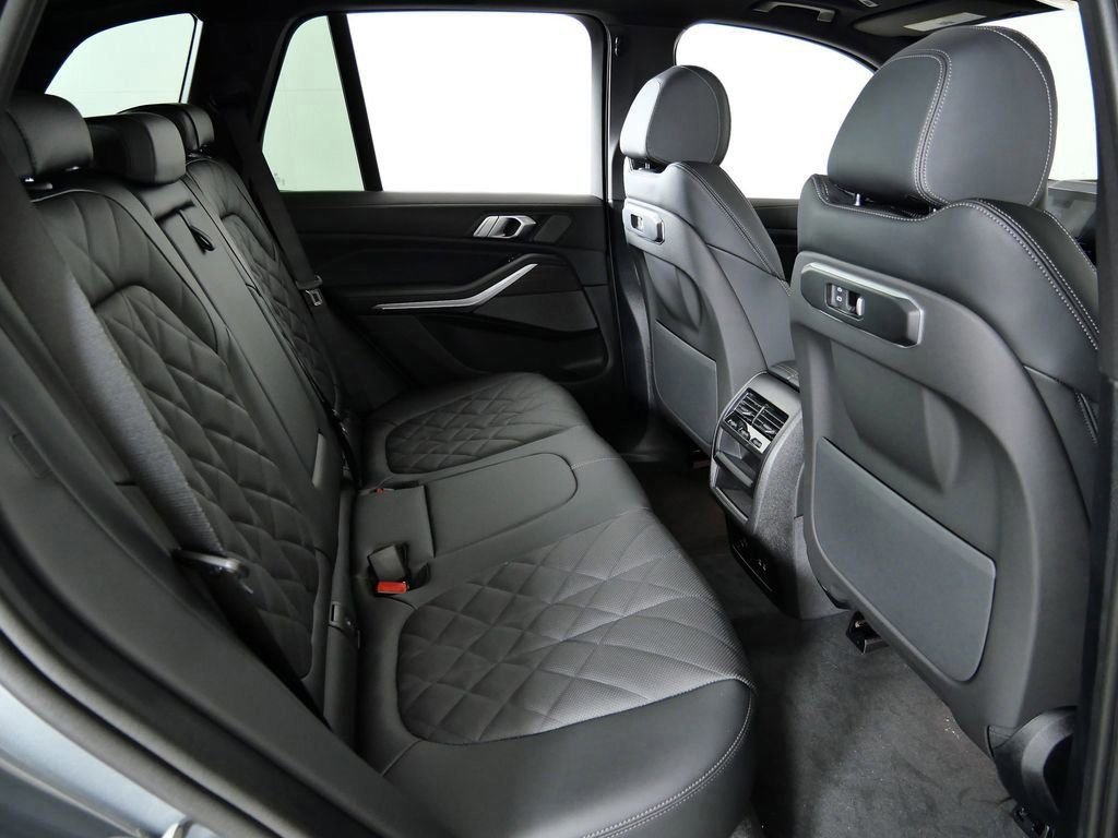 Certified Used 2026 Skyscraper Grey Metallic BMW xDrive40i image 31