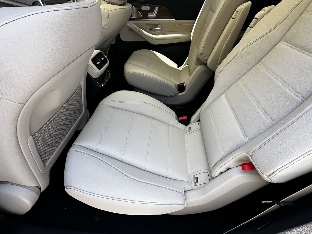 New 2026 Obsidian Black Metallic Mercedes-Benz GLS 450 image 24