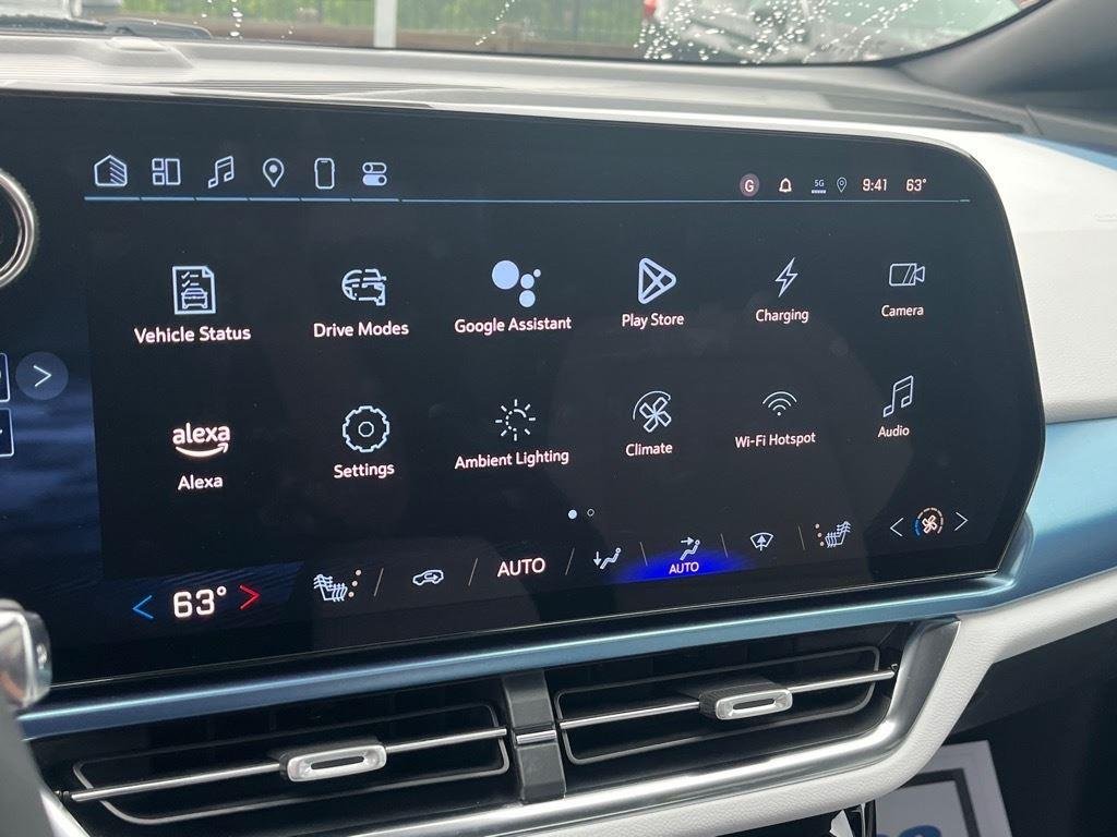 2025 Chevrolet Equinox EV LT - Photo 20