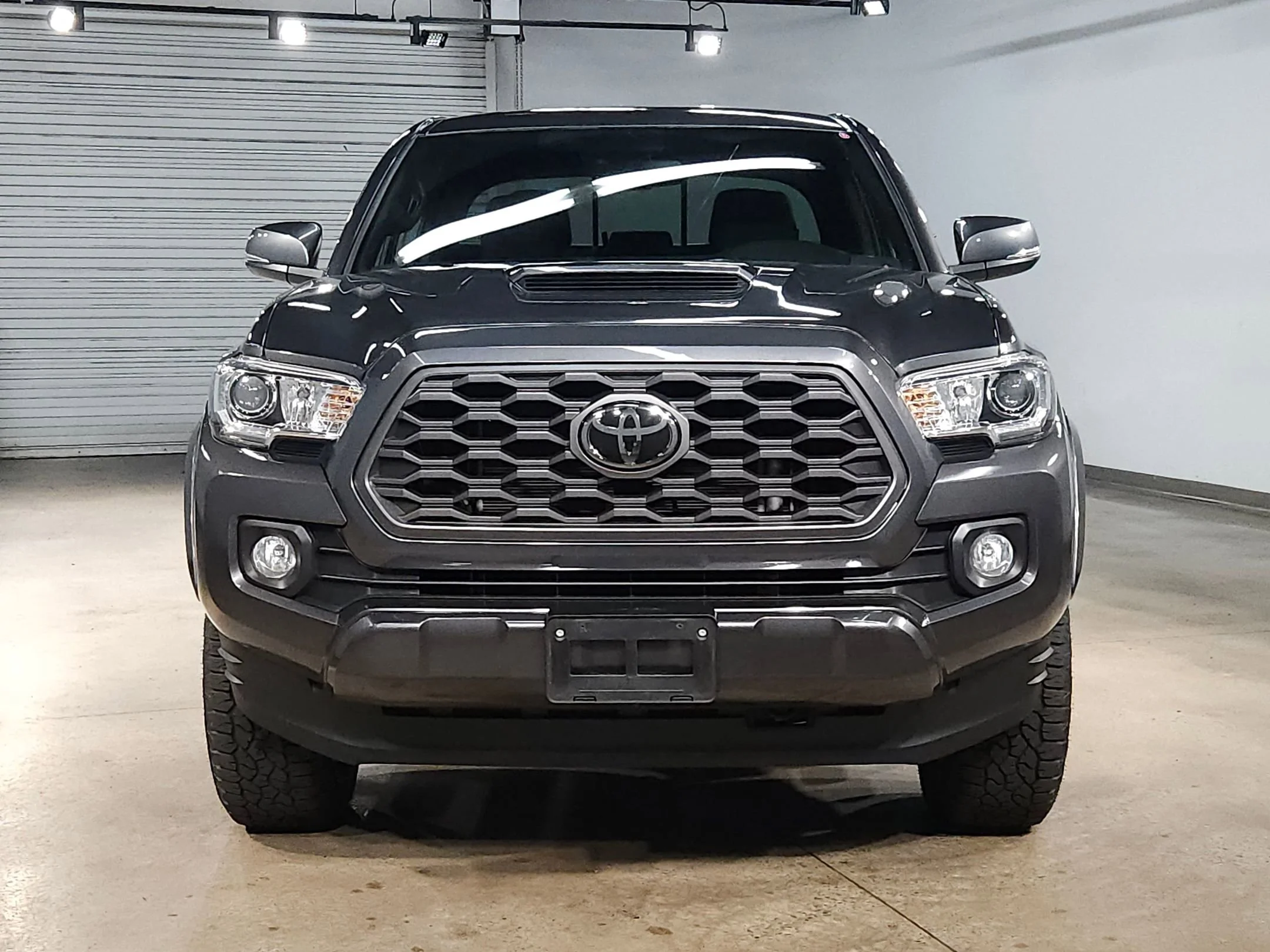 Used 2021 Toyota Tacoma TRD Sport with VIN 3TMAZ5CN2MM159233 for sale in Little Rock