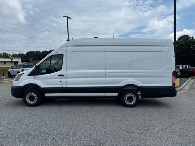 New 2026 Oxford White Ford Cargo Van image 7