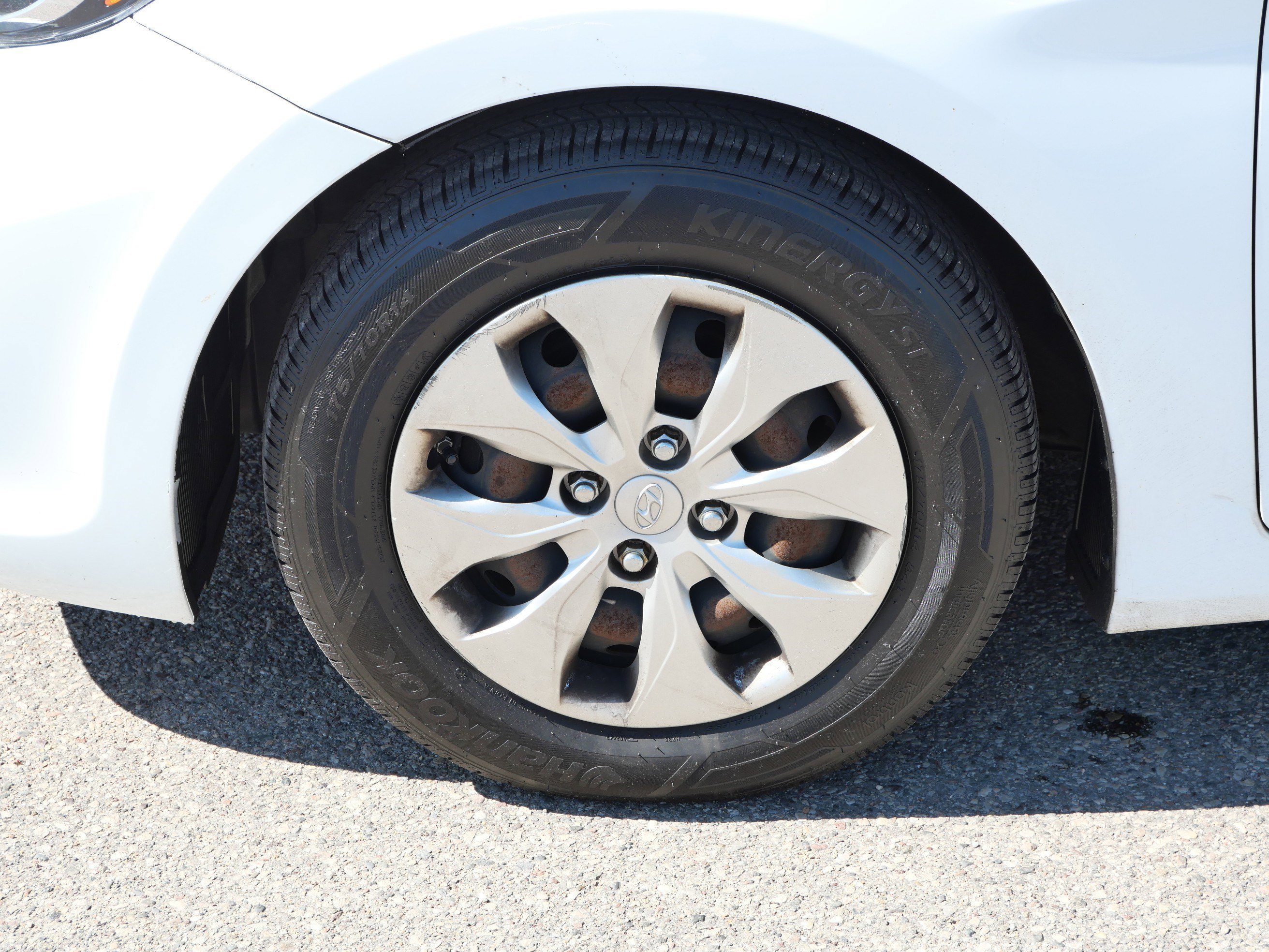 Used 2017 Century White Hyundai SE image 15