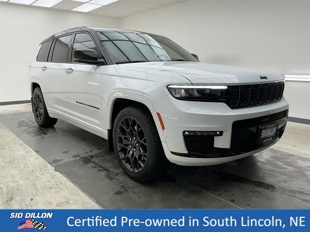 Used 2023 Bright White Clearcoat Jeep Summit Reserve image 3