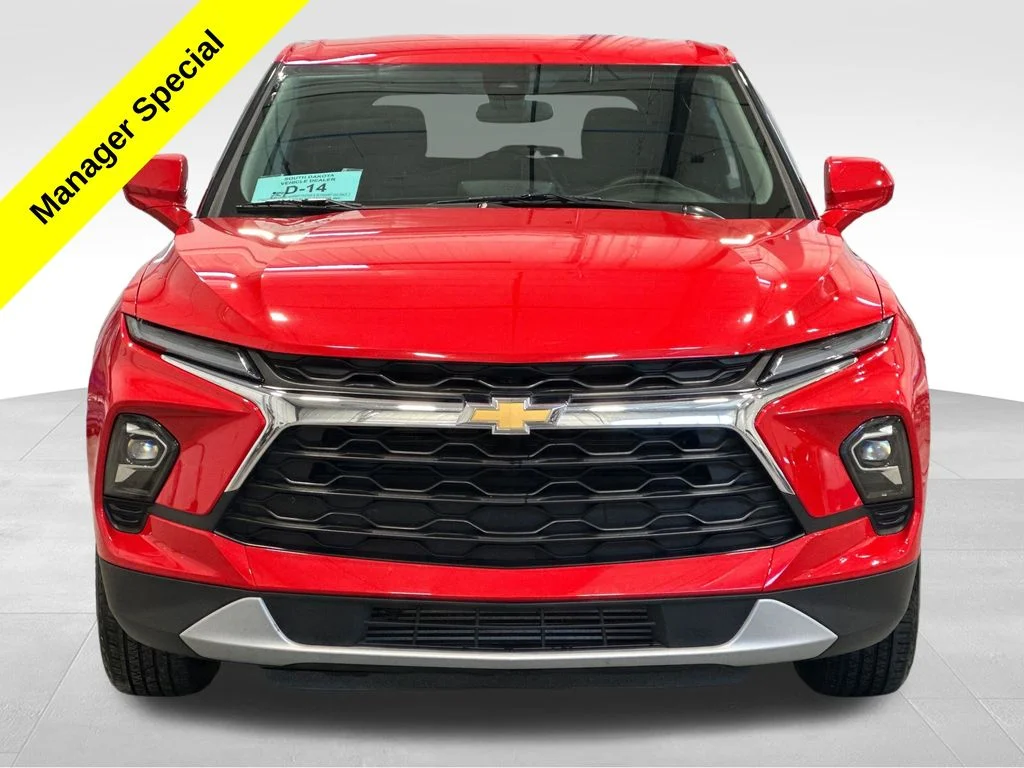 Used 2023 Red Chevrolet LT image 2