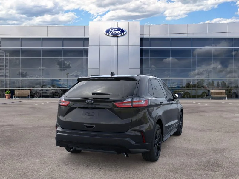 2024 Ford Edge SE - Photo 8