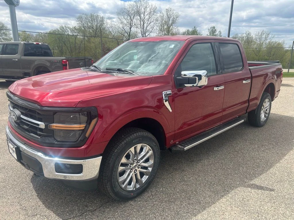 New 2026 Ruby Red Metallic Tinted Clearcoat Ford XLT image 3
