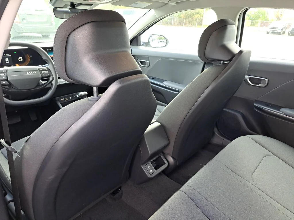 New 2025 White Kia LXS image 18