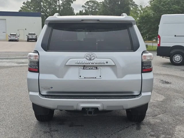Used 2017 Silver Toyota SR5 image 4