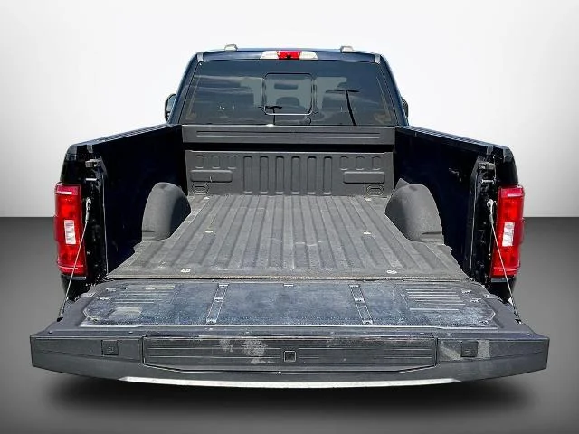 Used 2022 Agate Black Metallic Ford XLT image 47