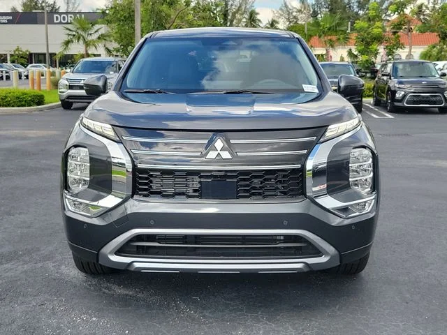 Used 2026 Gray Mitsubishi SE image 2