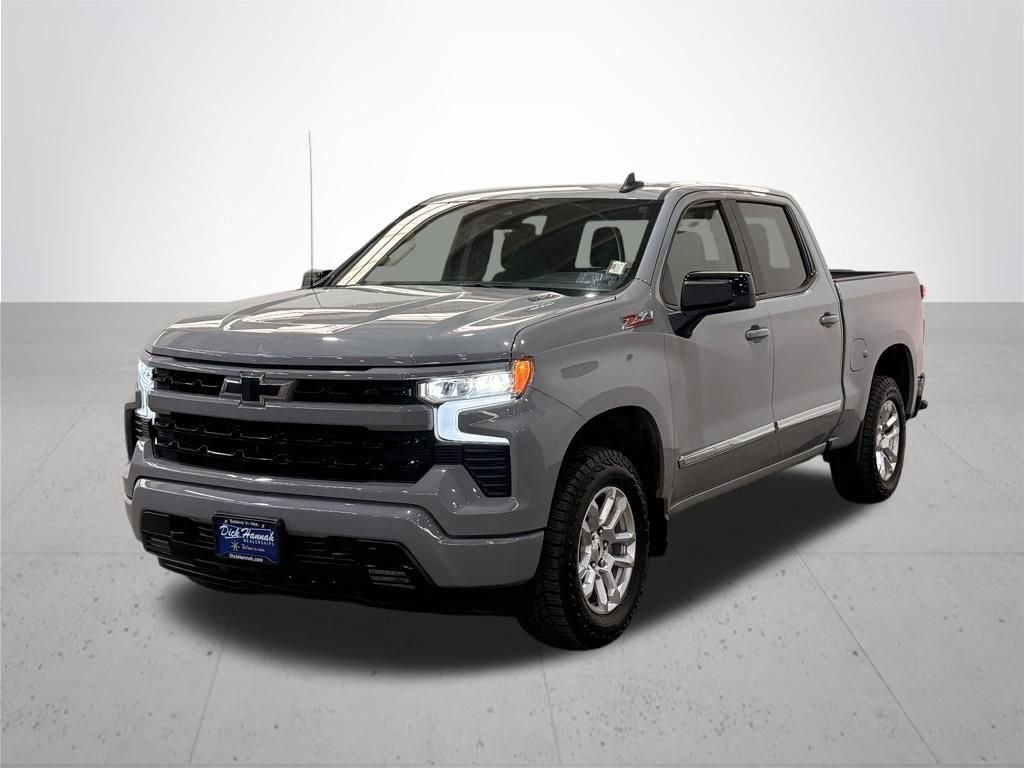 Used 2024 Gray Chevrolet RST image 2