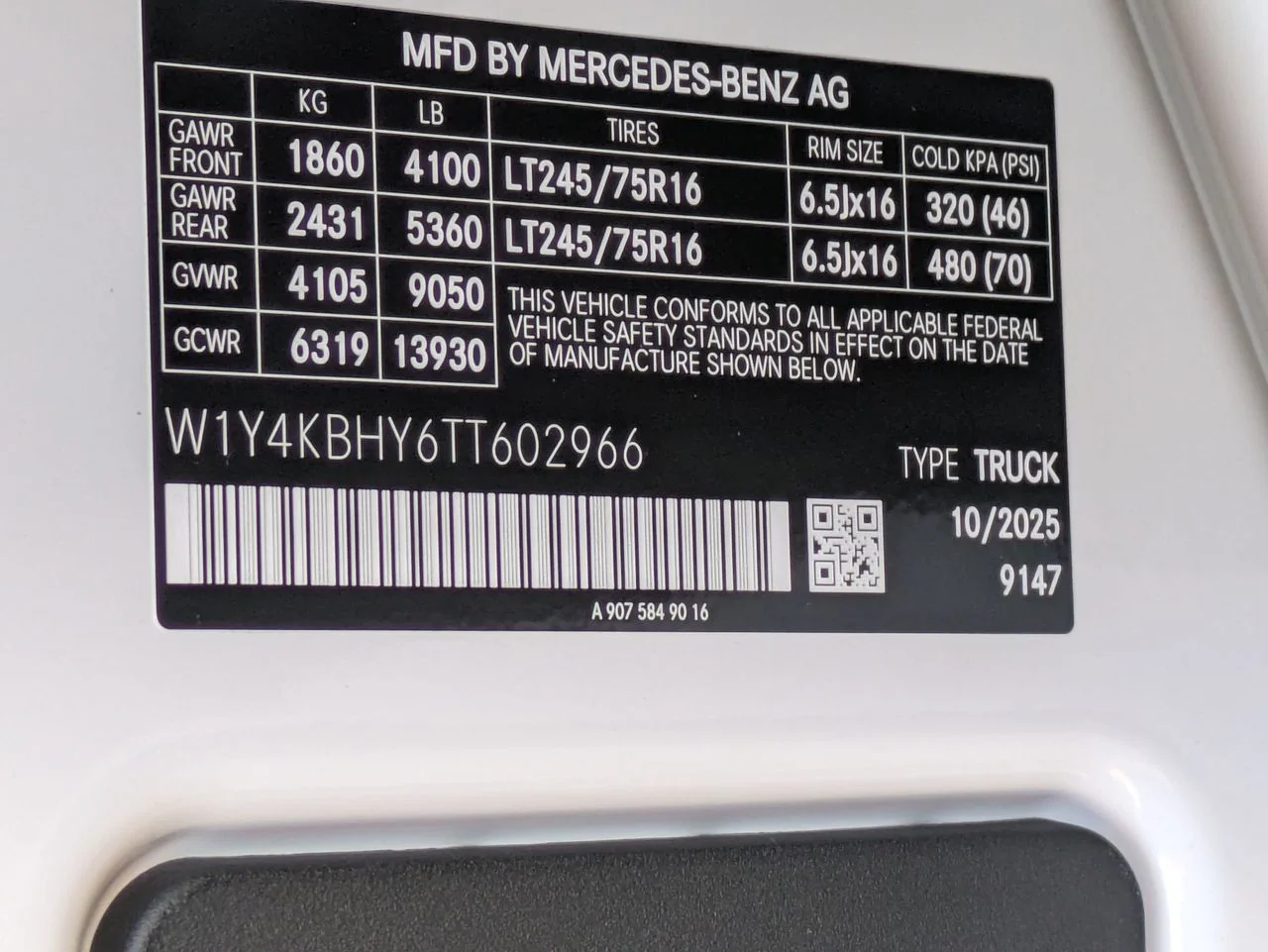 New 2026 Arctic White Mercedes-Benz Cargo 144 WB image 11