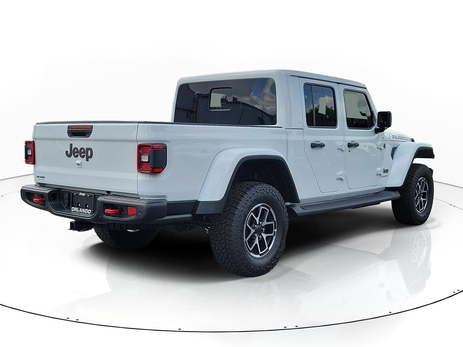 New 2026 Bright White Clear-Coat Exterior Paint Jeep Rubicon image 3