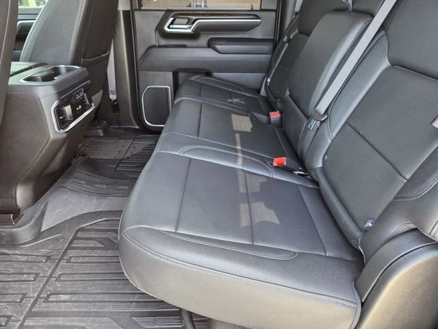 Used 2025 Silver GMC SLT image 28